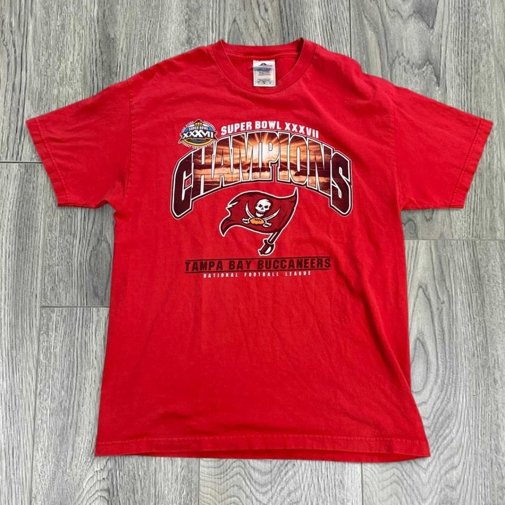Vintage 2003 Tampa Bay Buccaneers Super Bowl XXXVII Champions T-Shirt Red Mens L